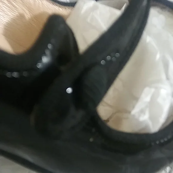 SOLD 💕 Authentic Manolo Blahnik Mary Jane Pumps 2 - Picture 10 of 12